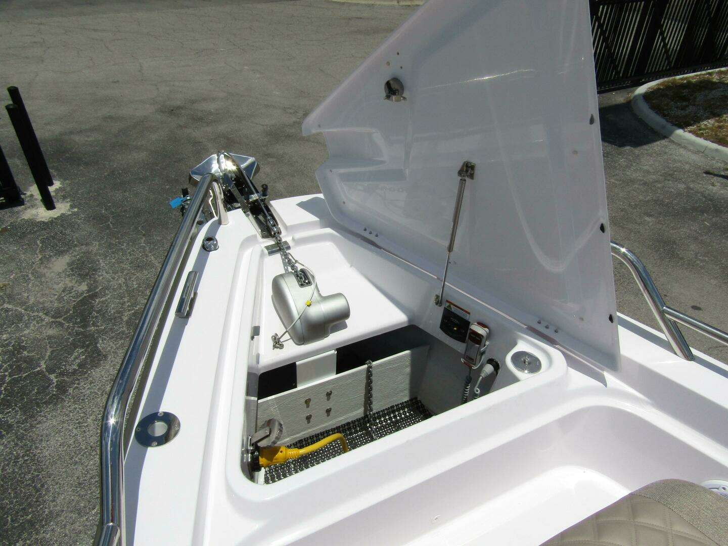 2024 Axopar 37 Sun Top - Image 25