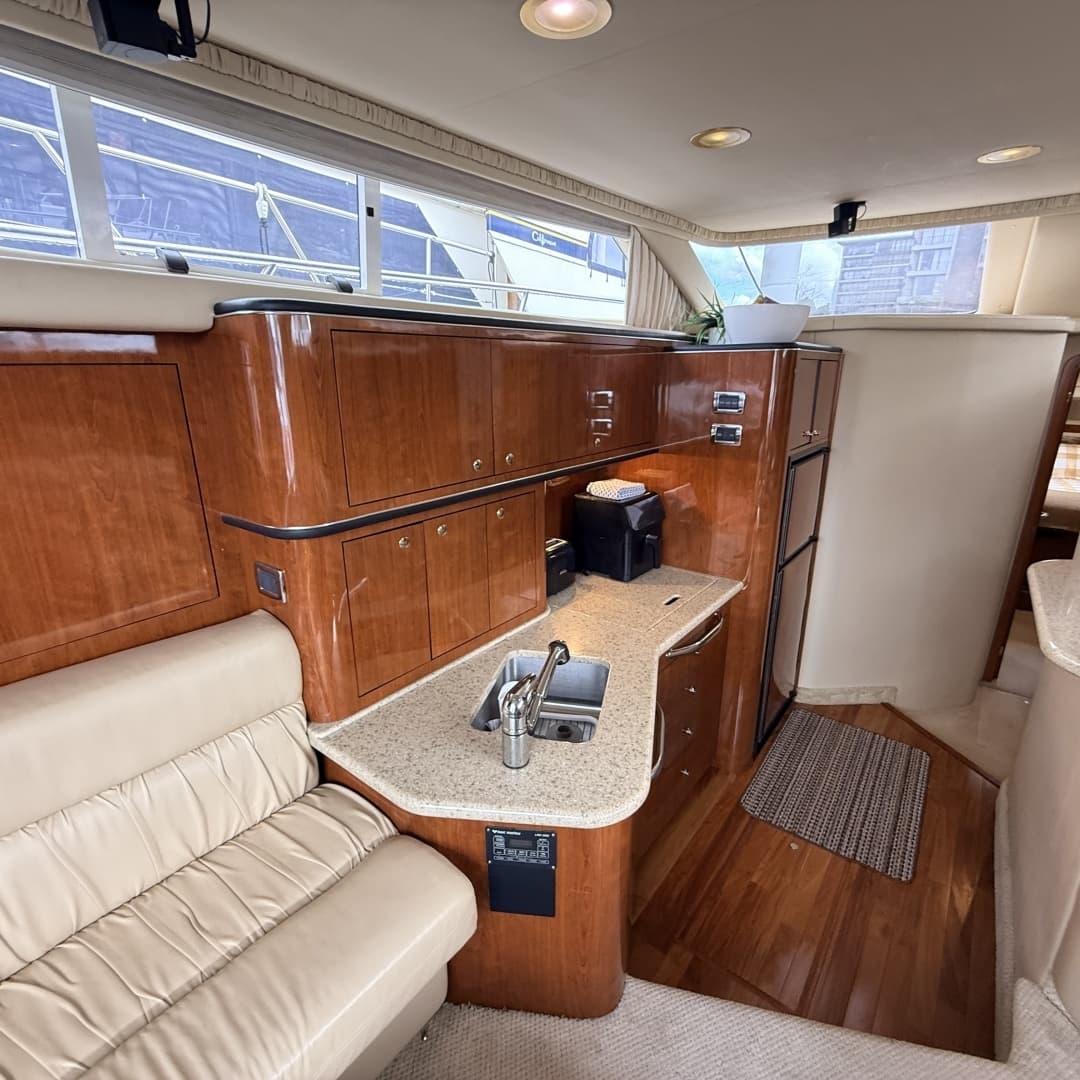 2003 Sea Ray 450 Express Bridge - Image 14