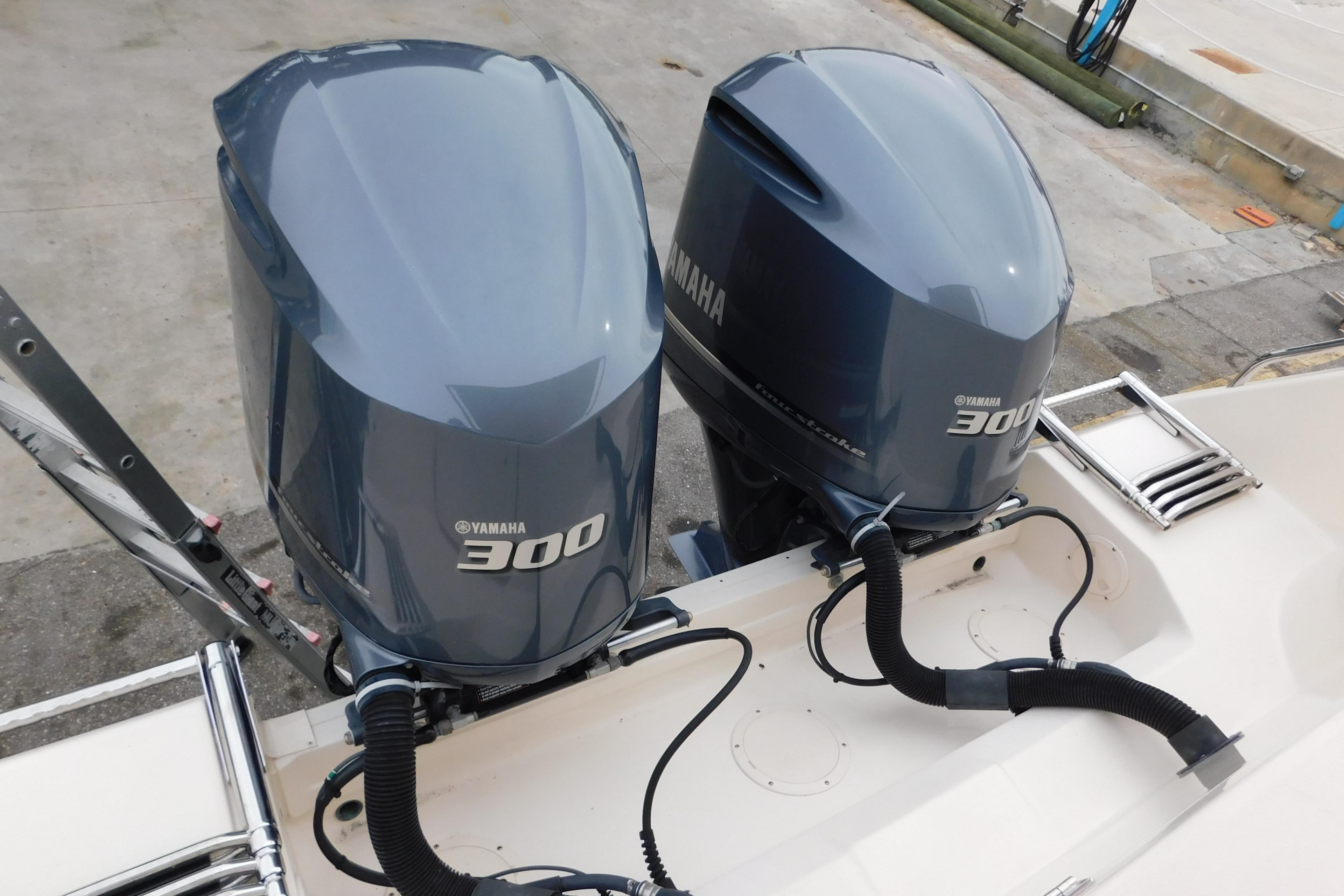 Twin Yamaha 300 outboard engines on a 2015 Grady-White Freedom 307 boat.