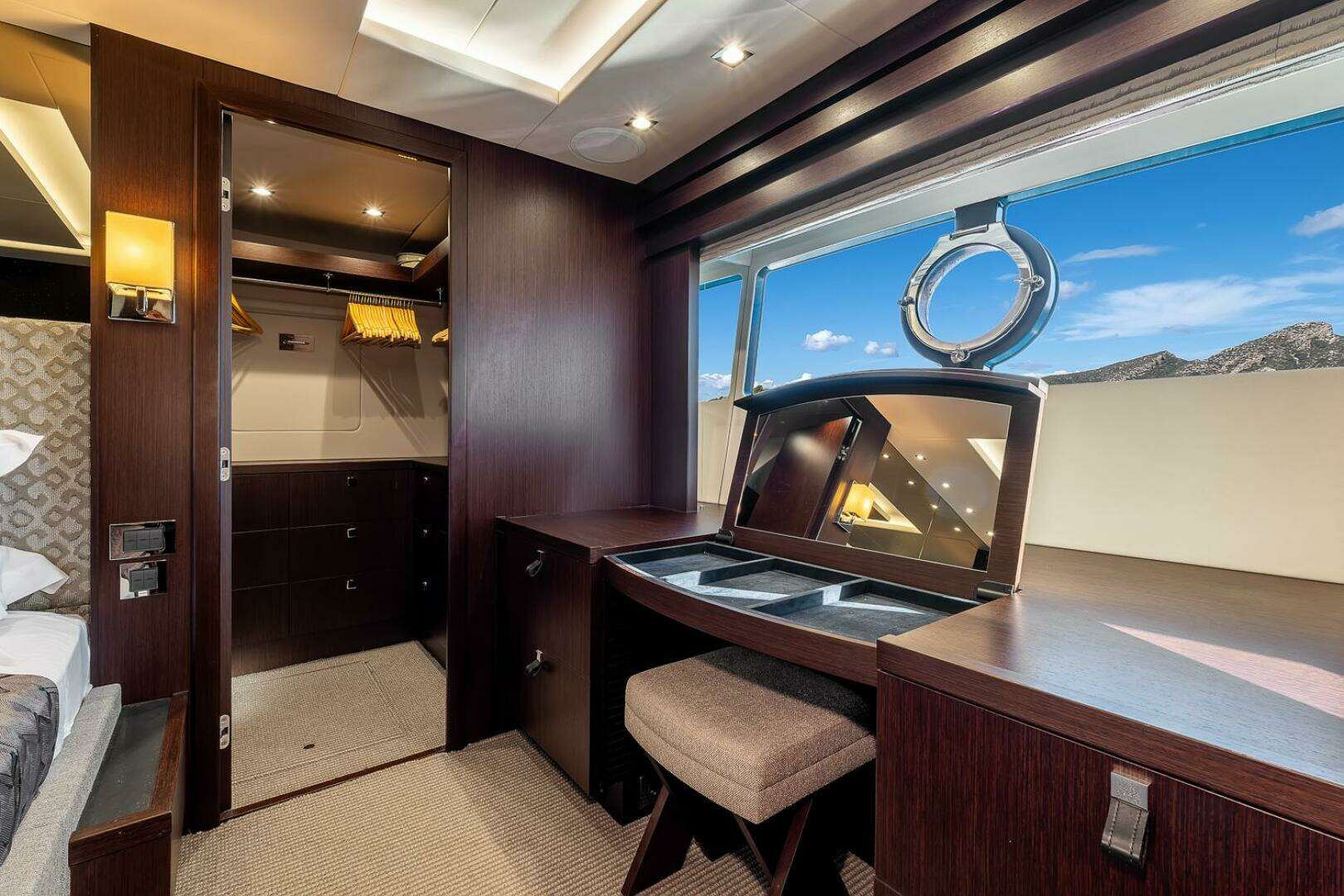 2020 Sunseeker Sunseeker 86 - Image 20