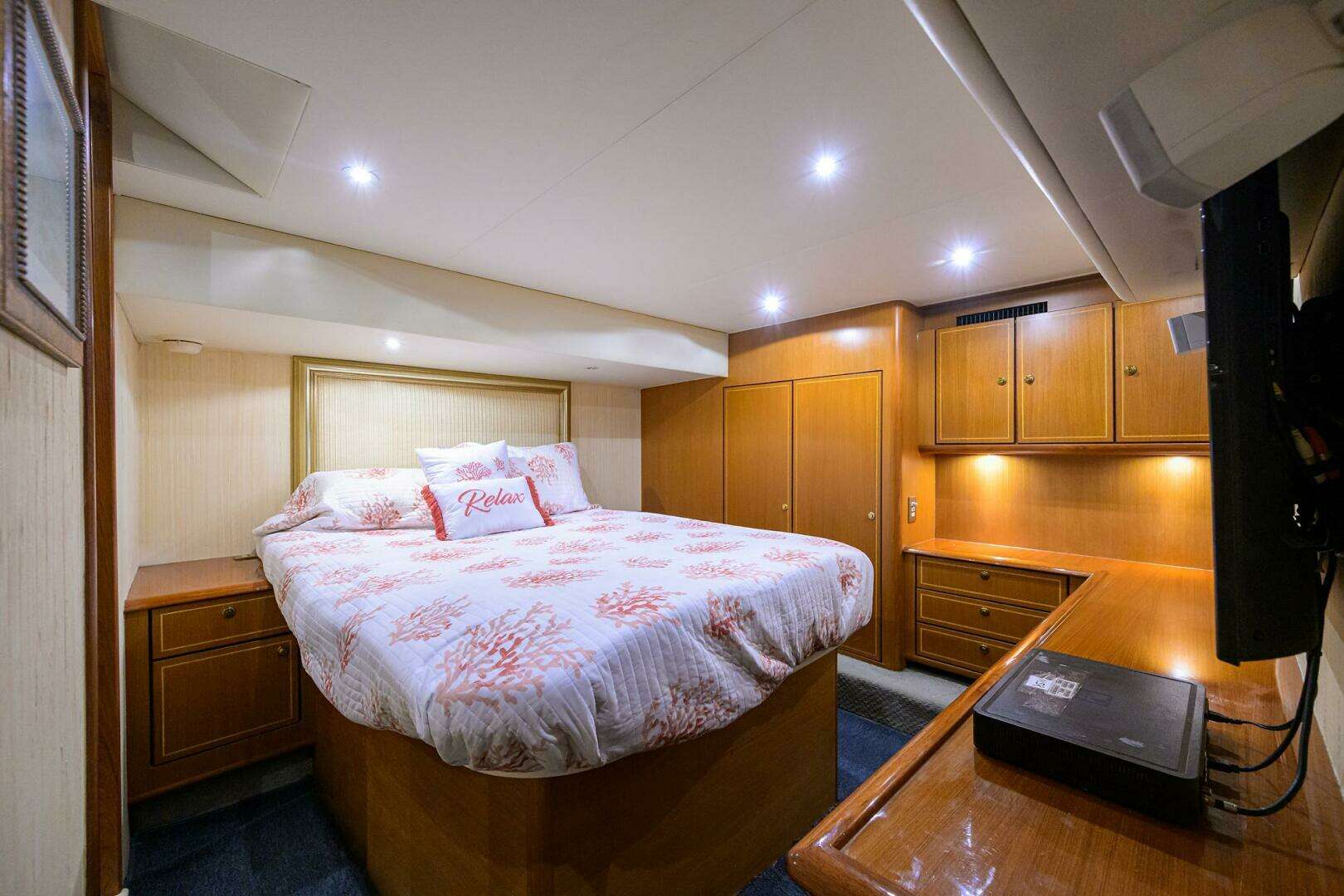 2006 Ocean Yachts 57 Super Sport - Image 6