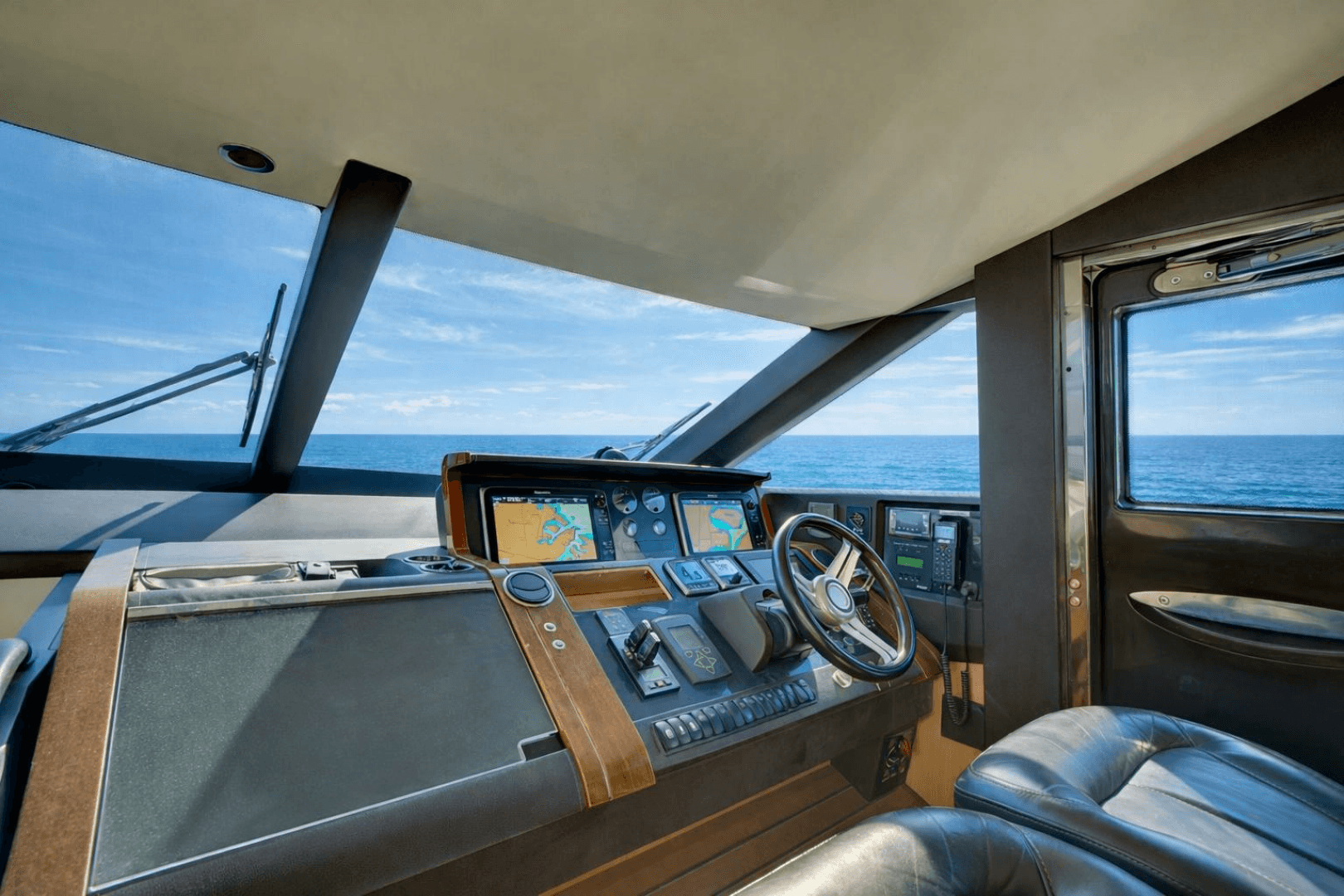 2014 Princess Yachts — - Image 6