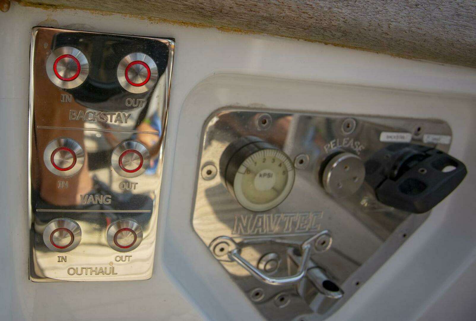1998 Alden Custom 63 - Image 40
