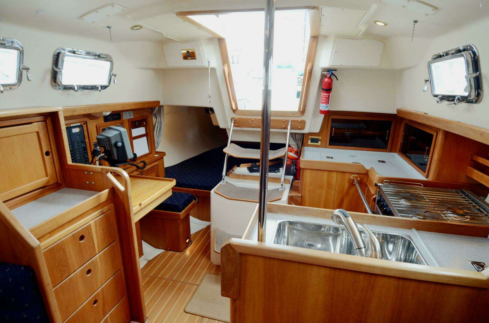 2002 Saga 35 - Image 26