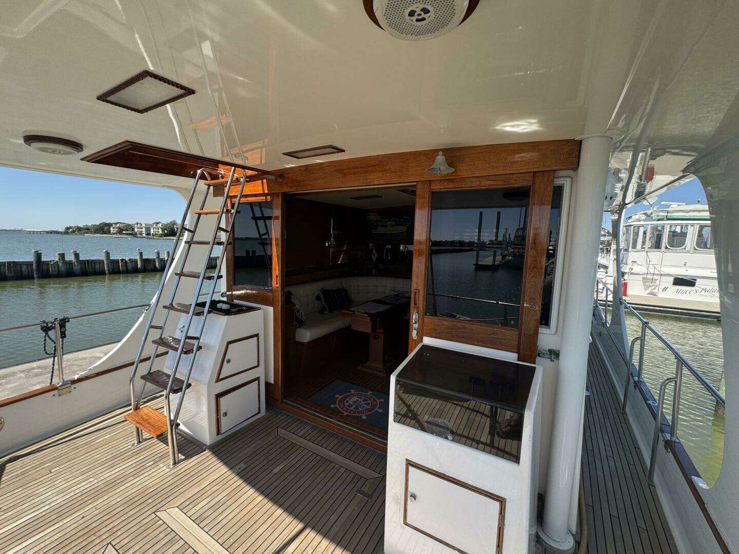 1997 Grand Banks 46 Europa - Image 24