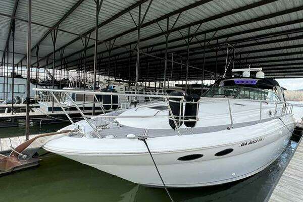 2003 Sea Ray 380 Sundancer - Image 1