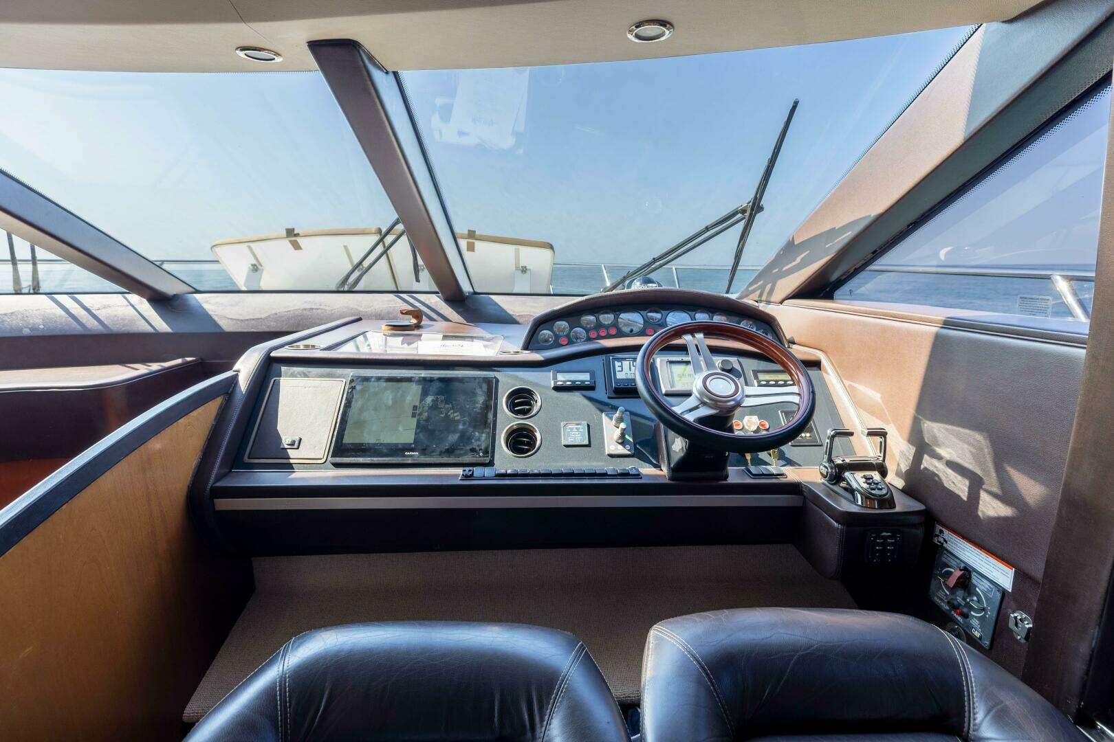 2011 Princess 64 - Image 6