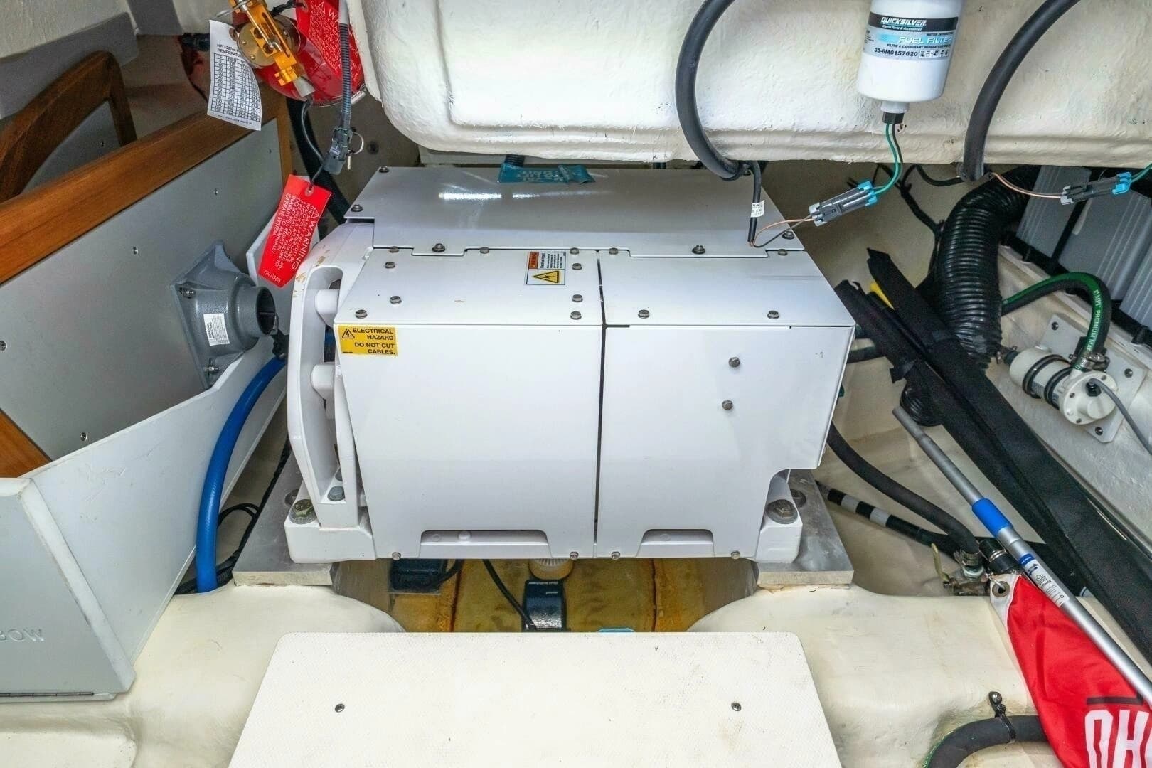 2022 Sea Ray 370 Sundancer - Image 43