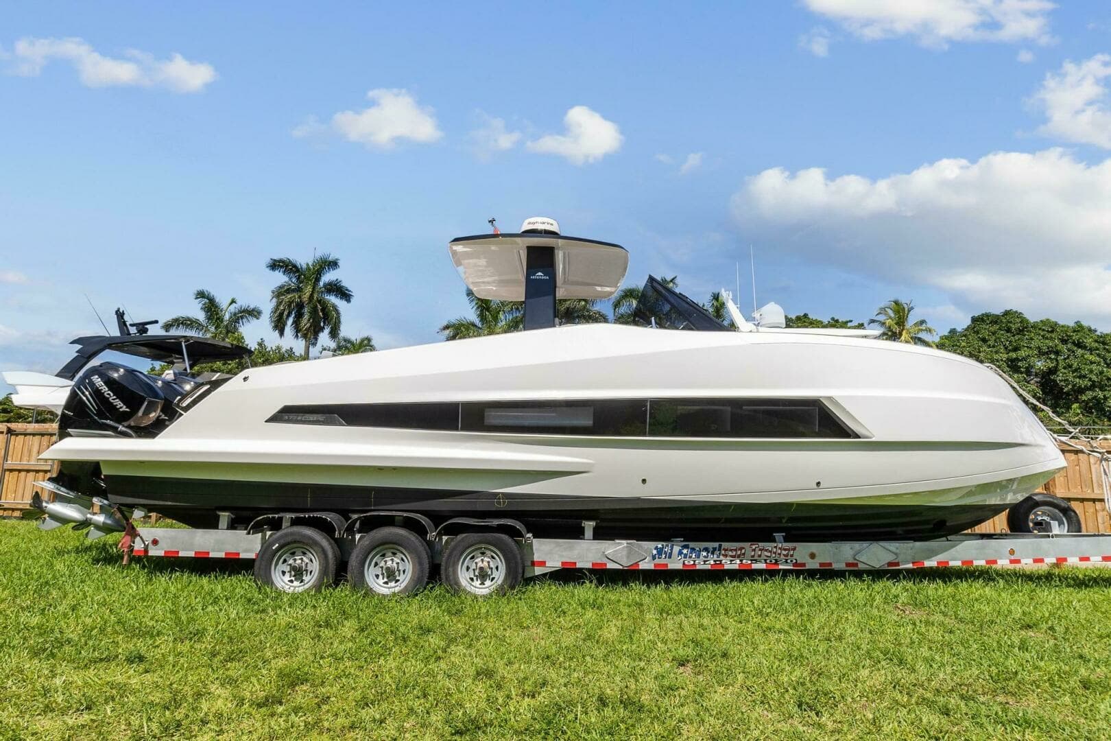 2023 Astondoa 377 Coupe Outboard - Image 5