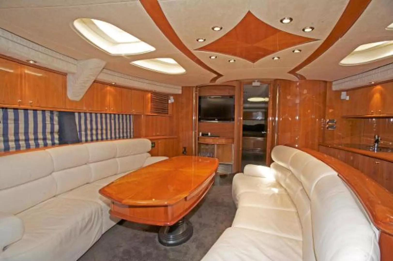 1999 Sunseeker Predator - Image 13