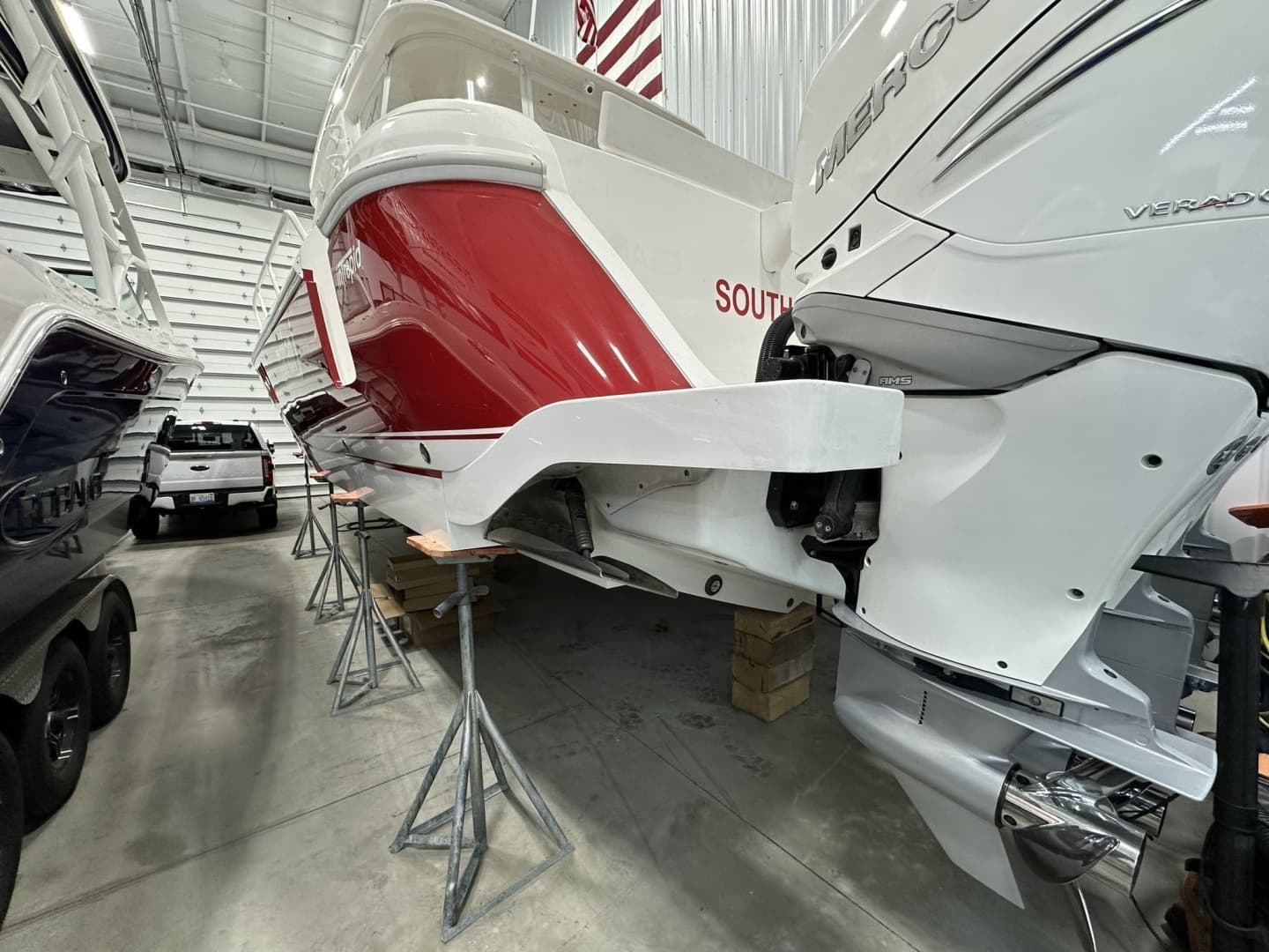 2020 Intrepid 475 Sport Yacht - Image 32