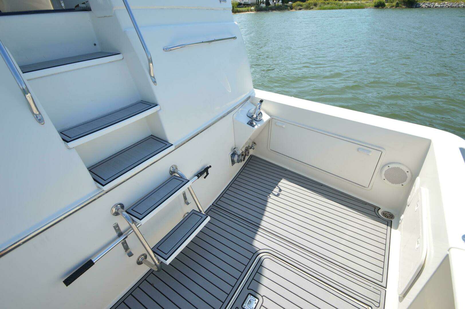 1995 Ocean 48 Cockpit Motor Yacht - Image 108