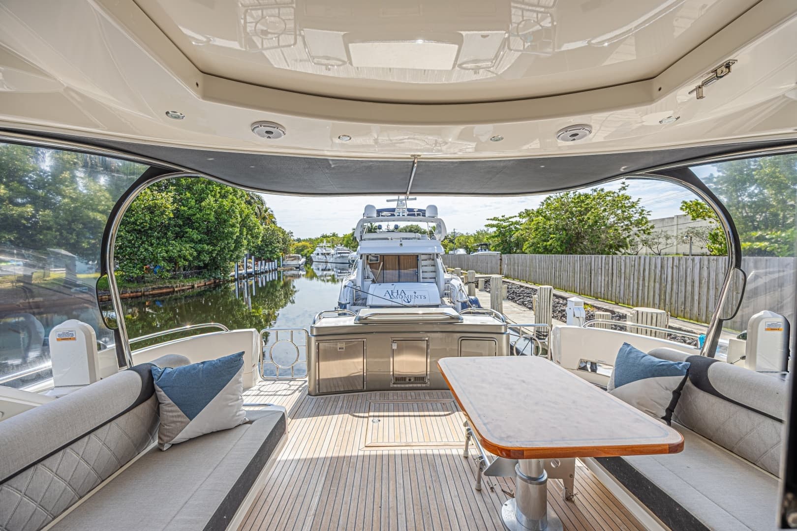 2021 Riviera 6000 Motor Yacht - Image 6