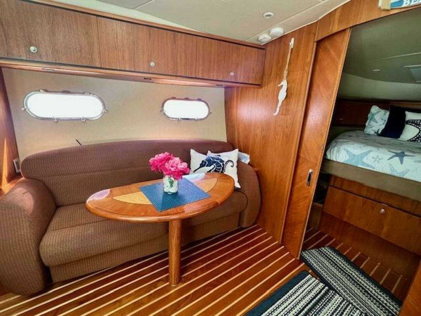 2007 Tiara Yachts 3900 Sovran - Image 15
