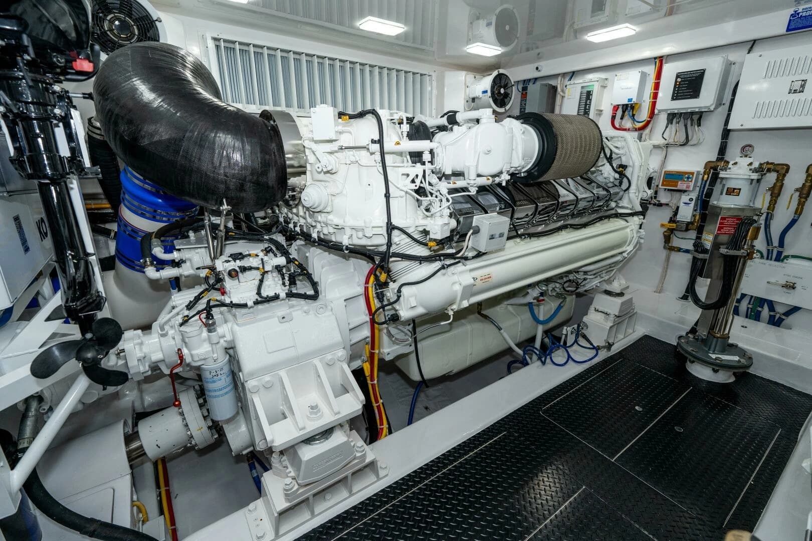 2025 Viking 90C - Image 76