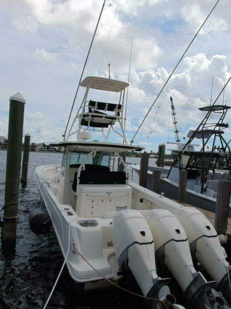 2013 Boston Whaler 370 Outrage - Image 7