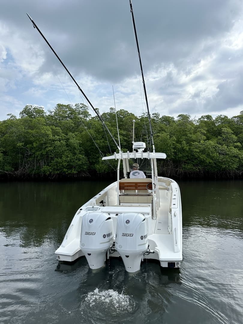 2019 Pursuit S288 CC - Image 3