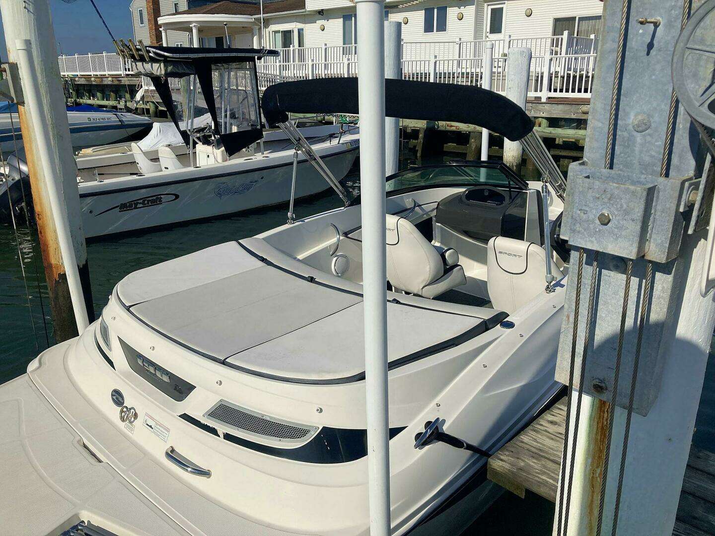 2012 Sea Ray 190 Sport - Image 5