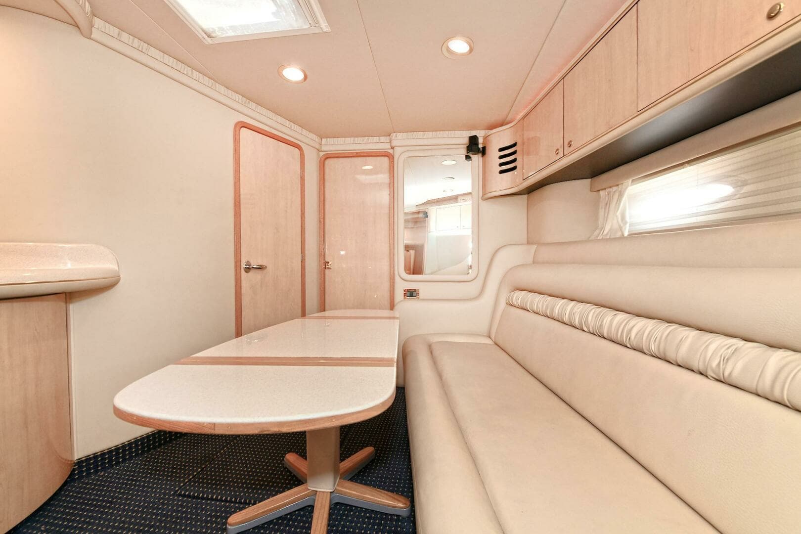 2000 Sea Ray 460 Sundancer - Image 25