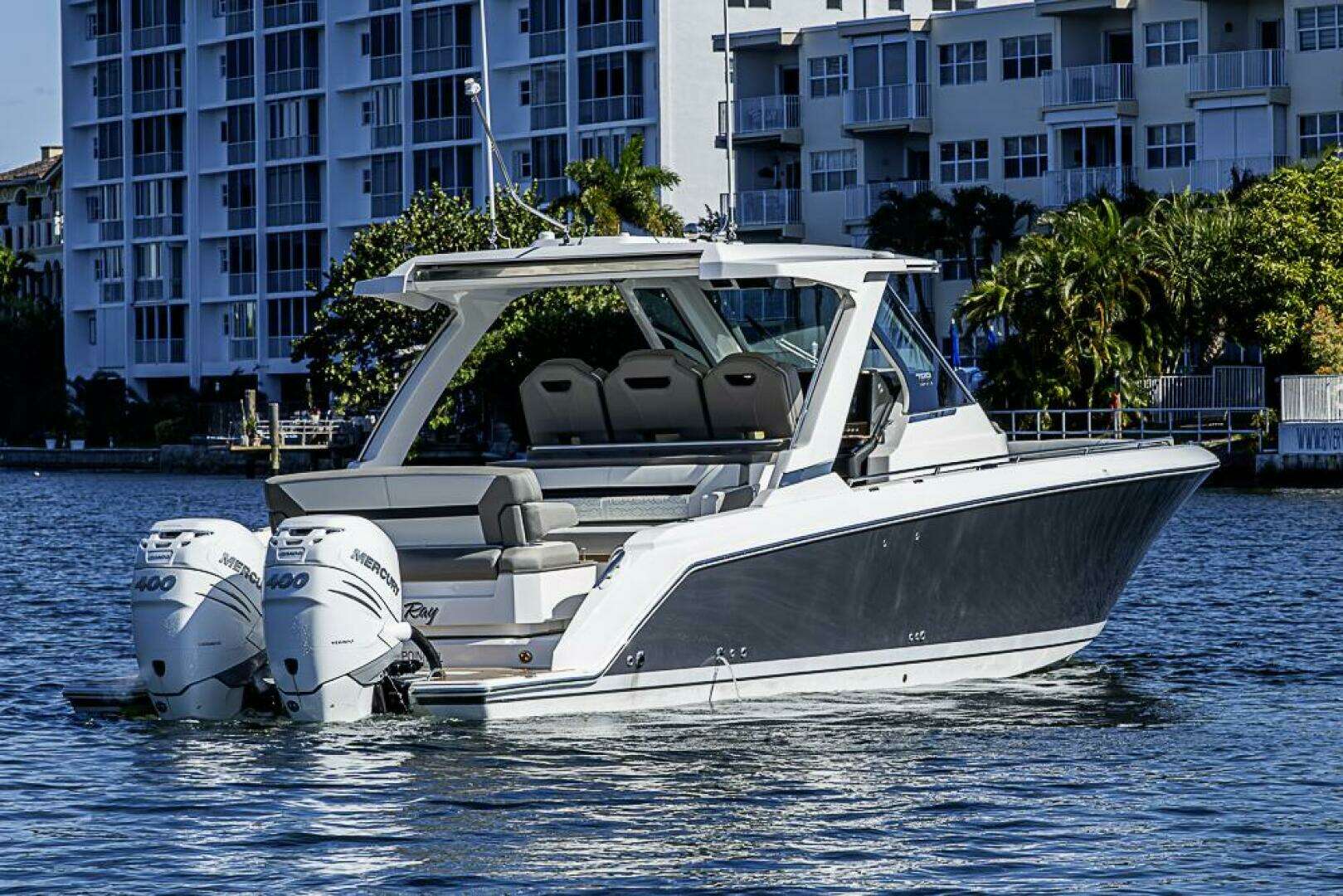 2023 Tiara Yachts 34LS - Image 69
