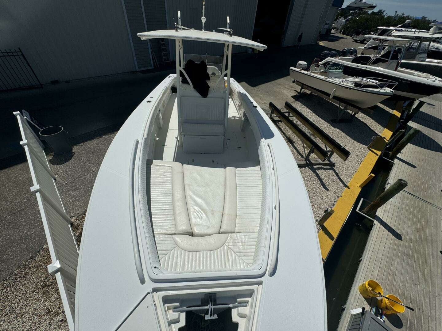 2006 Jupiter 31 CC Forward Seating - Image 34