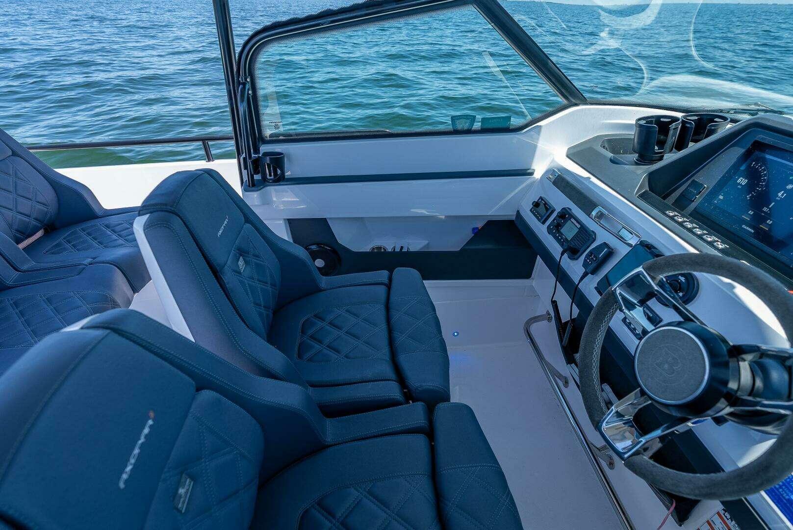 2022 Axopar 28 T-Top Brabus - Image 48