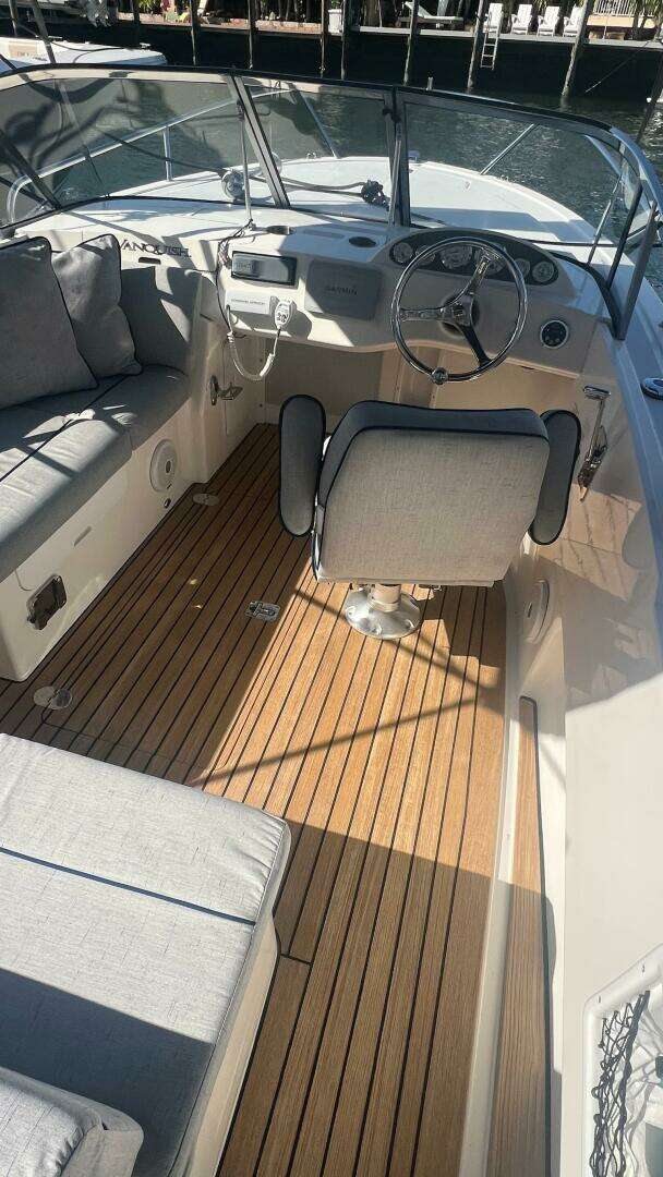 2013 Vanquish 24 Runabout - Image 11
