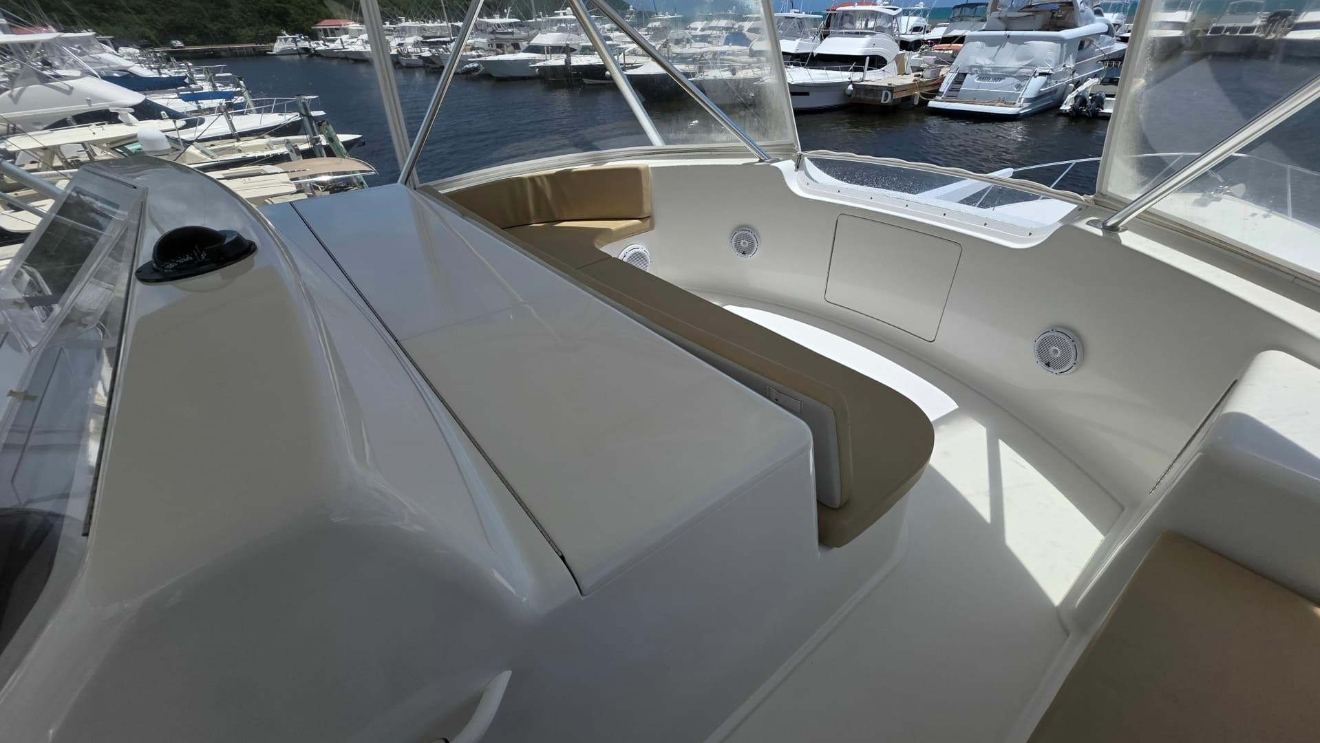 2010 Viking 64' Sportfish Convertible - Image 33