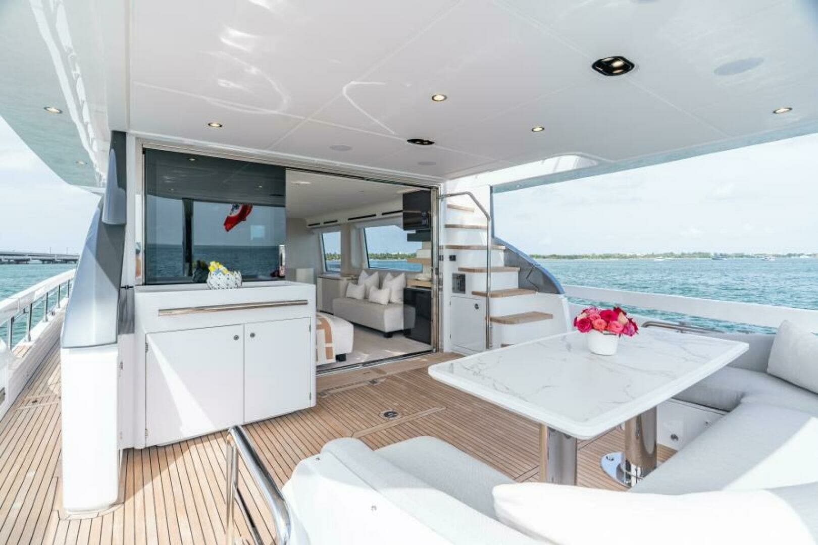2022 Azimut 78 - Image 25