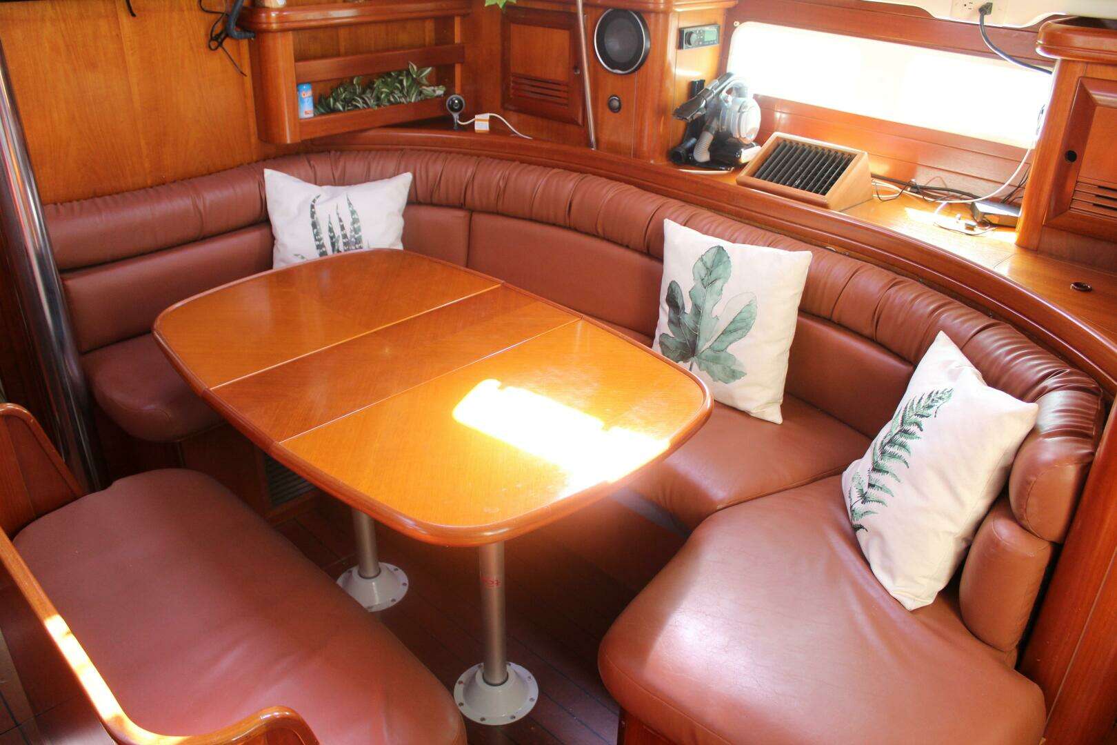 2001 Beneteau 411 - Image 20