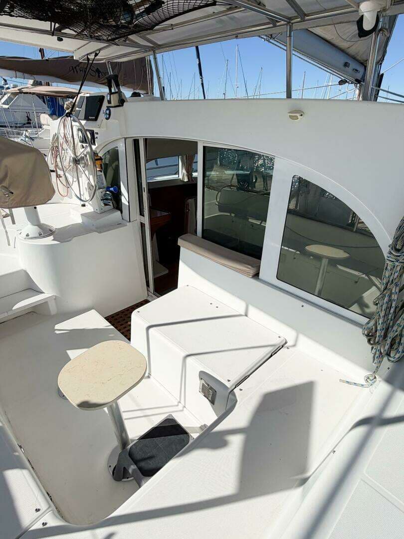 2005 Lagoon 380S - Image 21