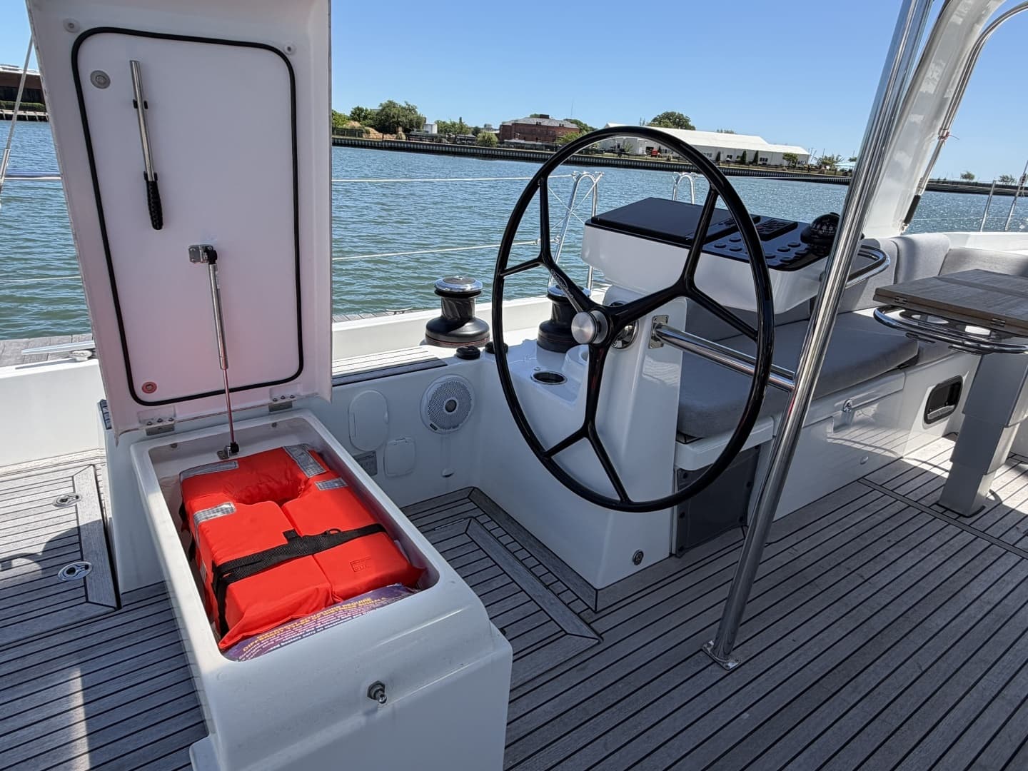 2022 Beneteau Oceanis Yacht - Image 44