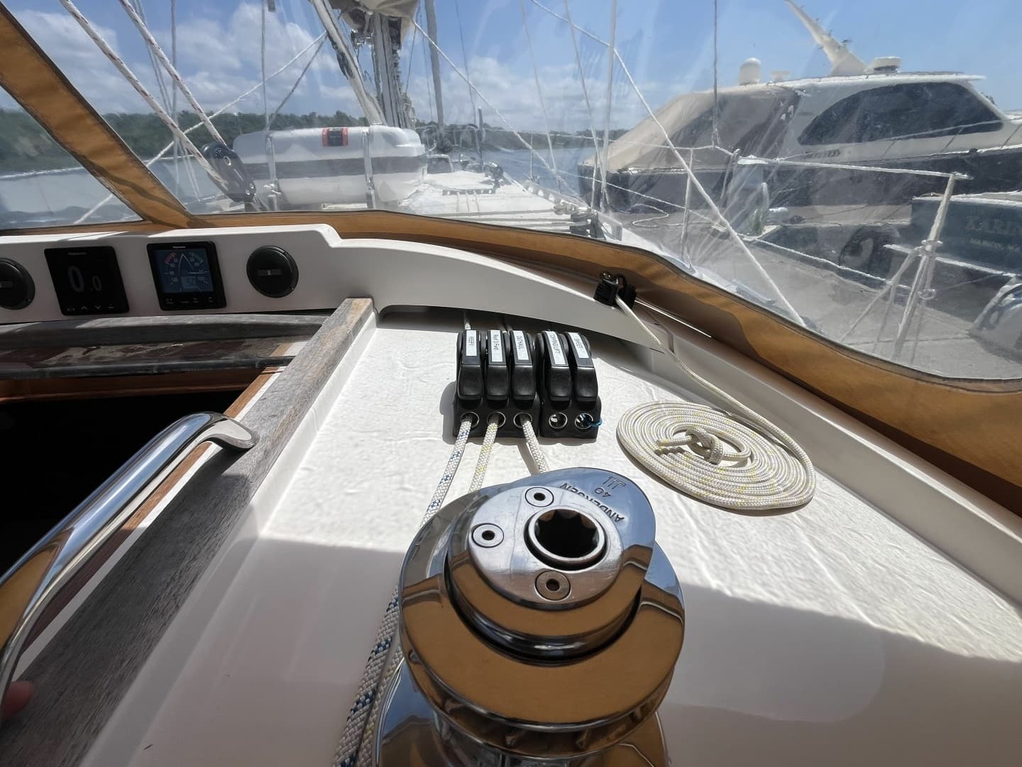 2017 Rustler 37 - Image 13