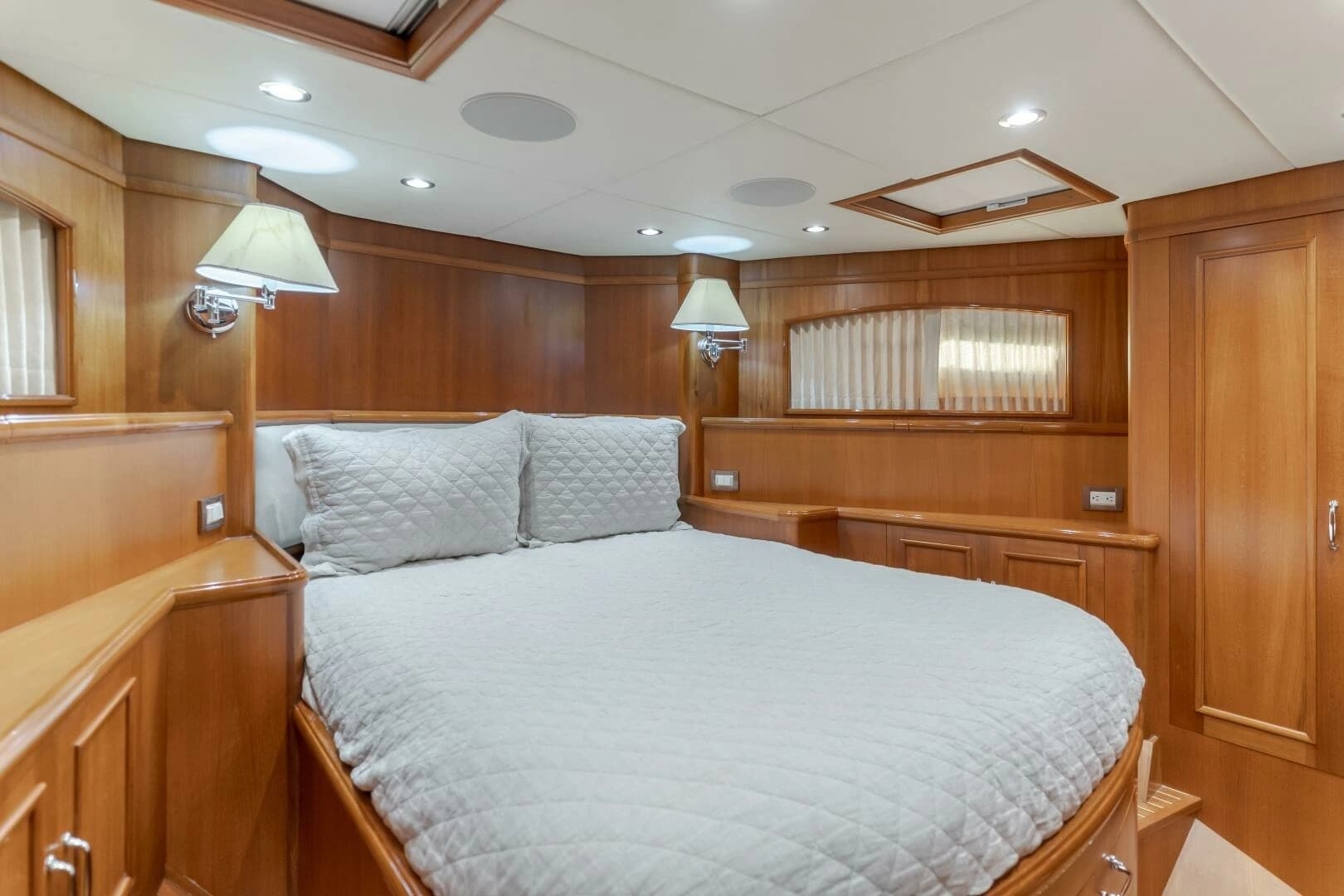 2008 Grand Banks 59 Aleutian RP - Image 29