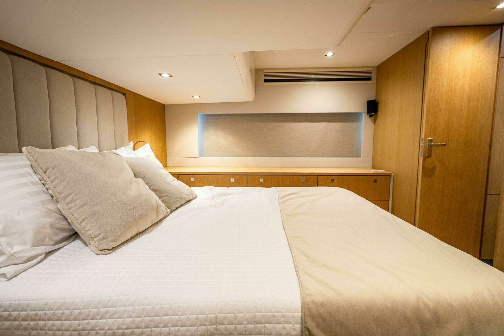 2015 Fairline Targa 48 Open - Image 22