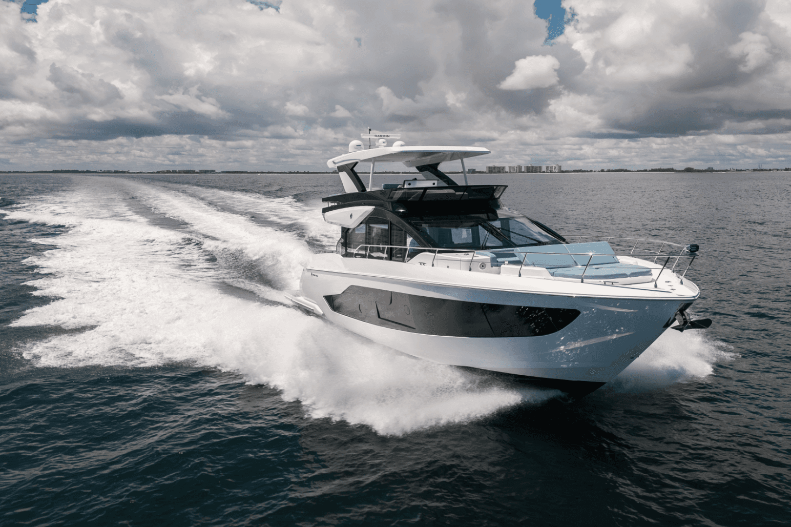 2026 Cruisers Yachts 57 FLY - Image 4