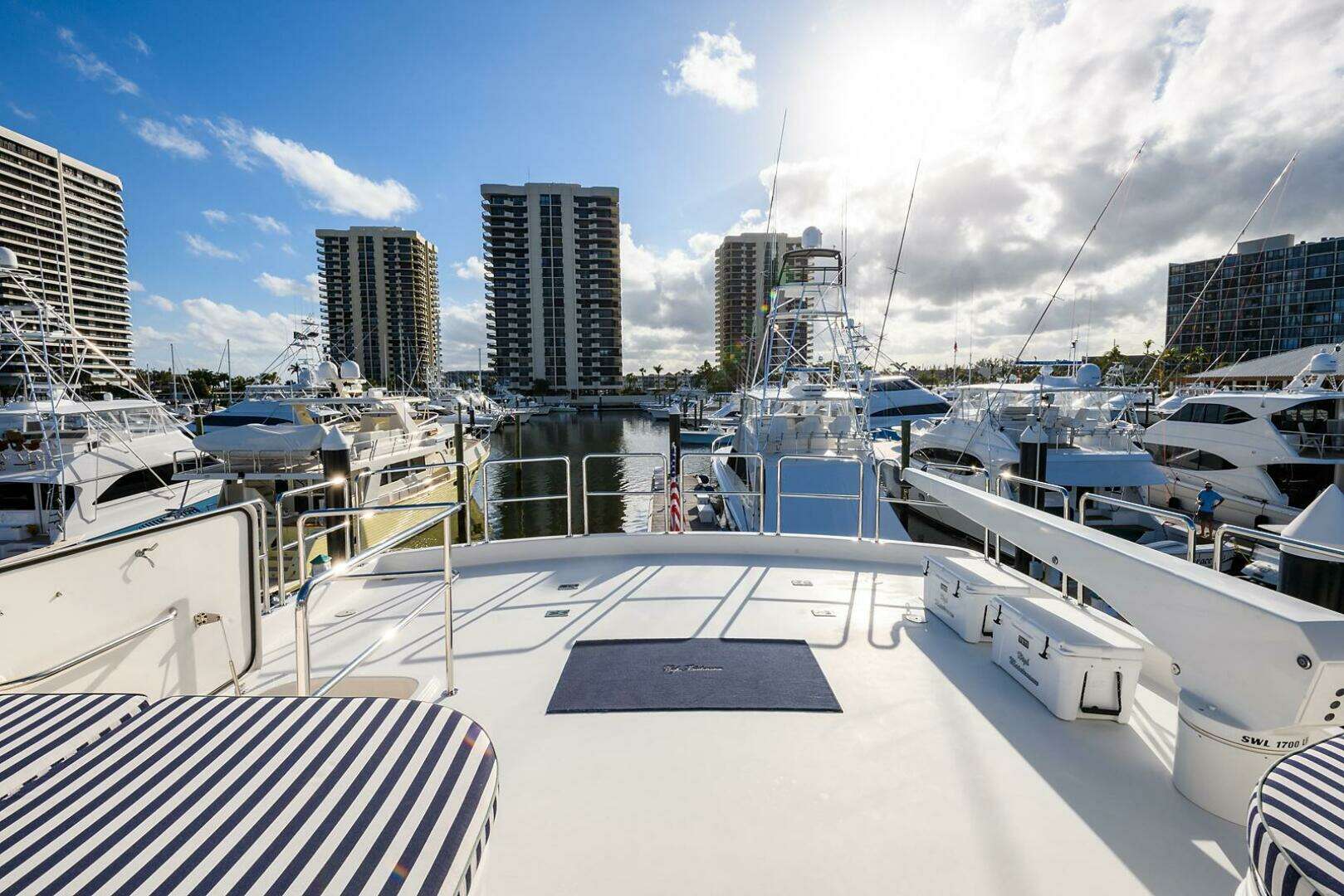 2009 Pacific Mariner — - Image 16
