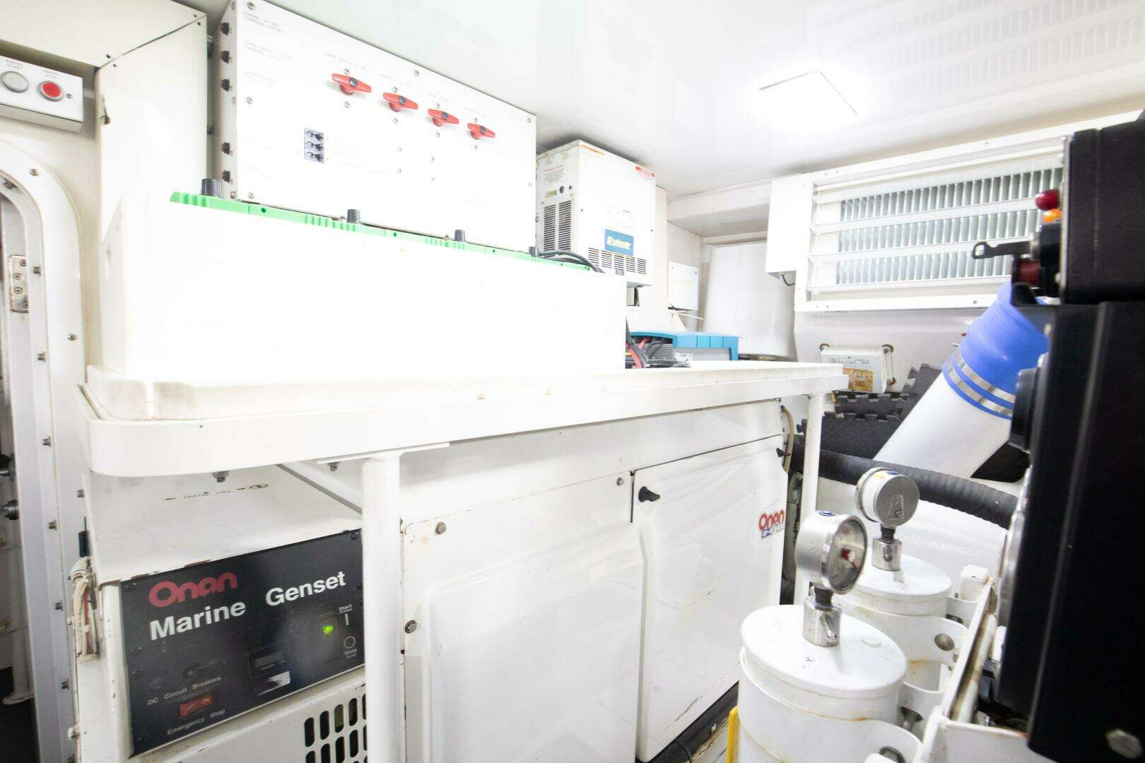 2007 Viking 68 Convertible - Image 35