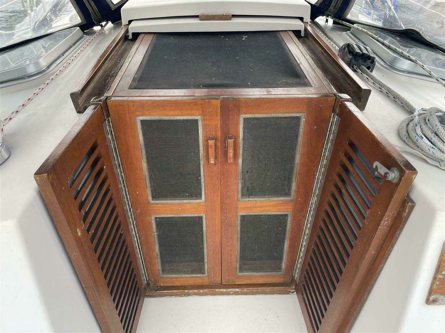 1989 Bayfield 36 Cutter - Image 27