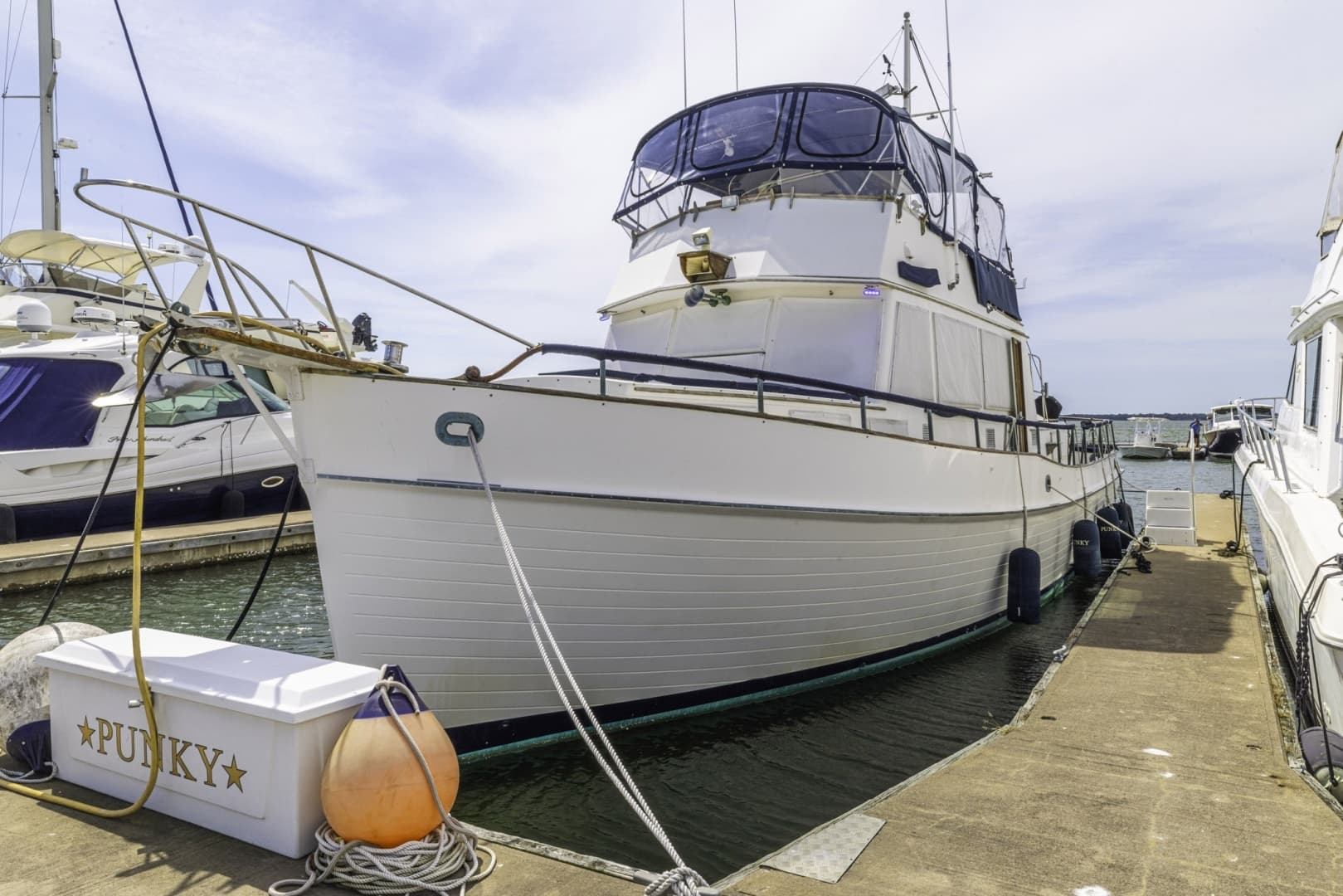 1983 Grand Banks 49 Classic - Image 6
