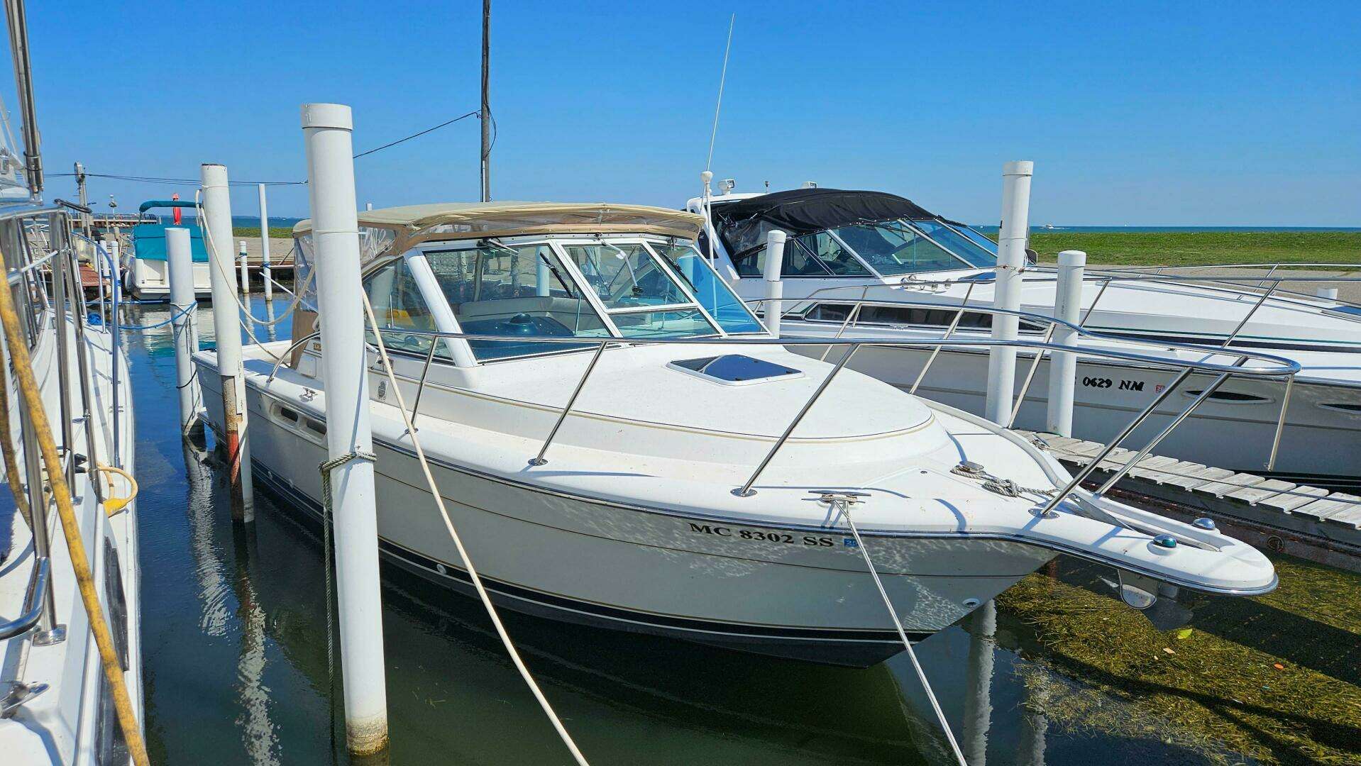 2006 Tiara Yachts 2900 Coronet - Image 2