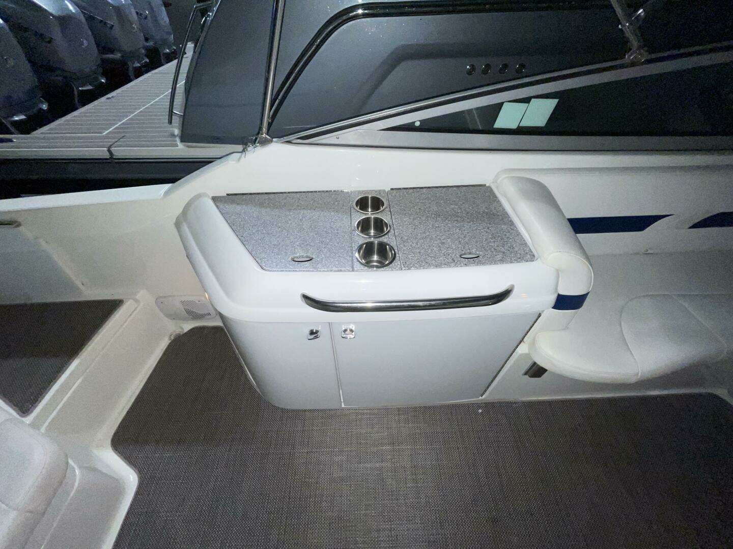 2006 Formula 280 SS - Image 20
