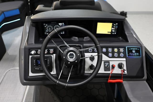 2026 South Bay 523 RS Hybrid Arch - 10