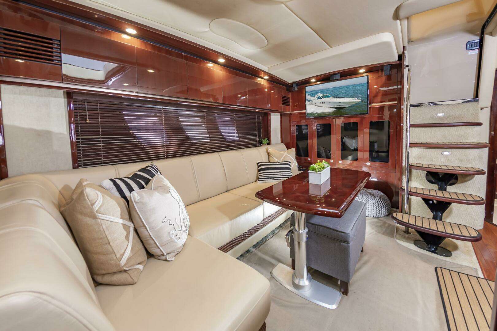 2007 Sea Ray 48 Sundancer - Image 19