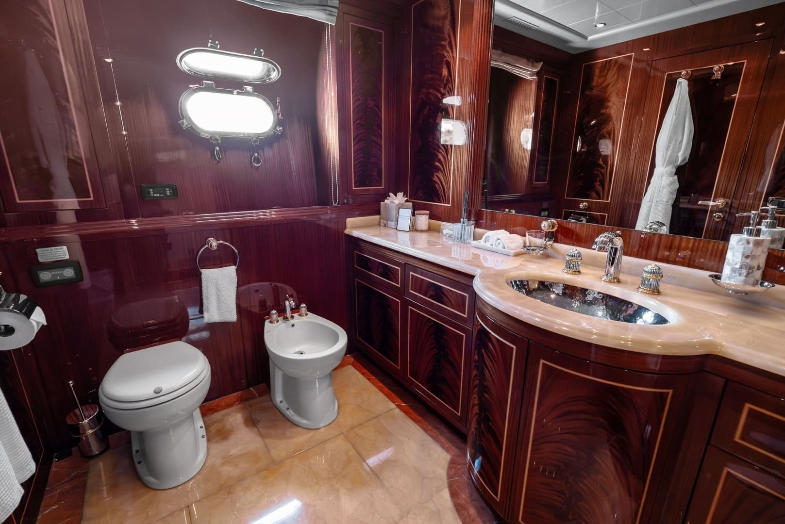 2005 Mangusta 130 - Image 67