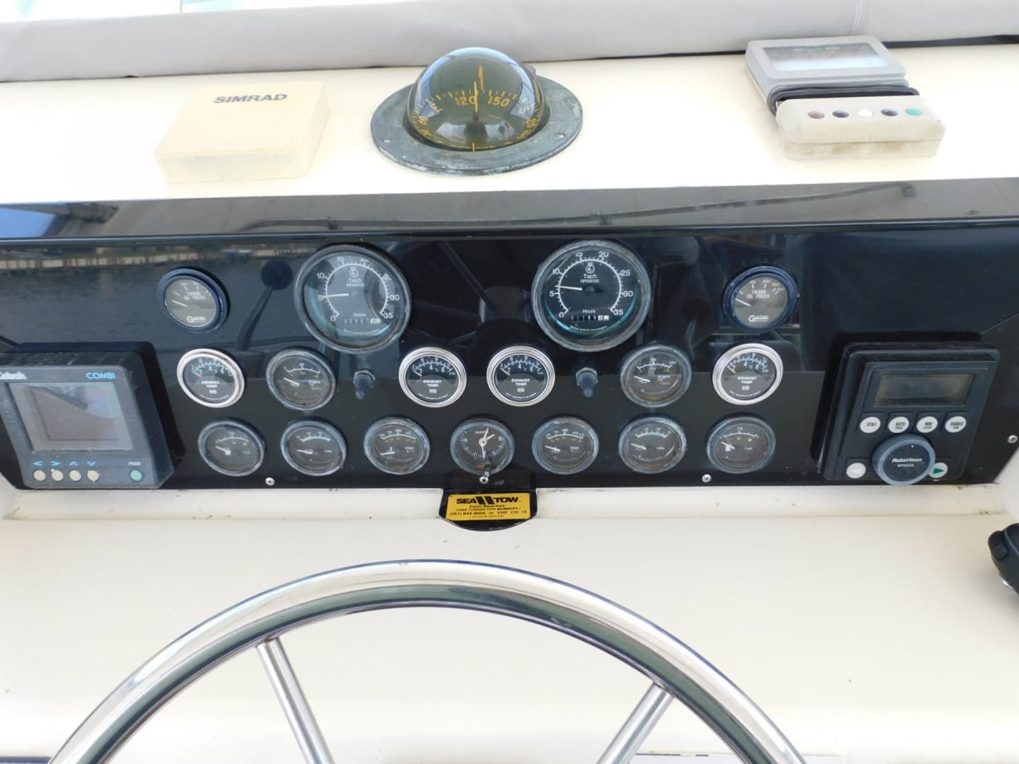 1987 Sea Ray 460 Convertible - Image 23