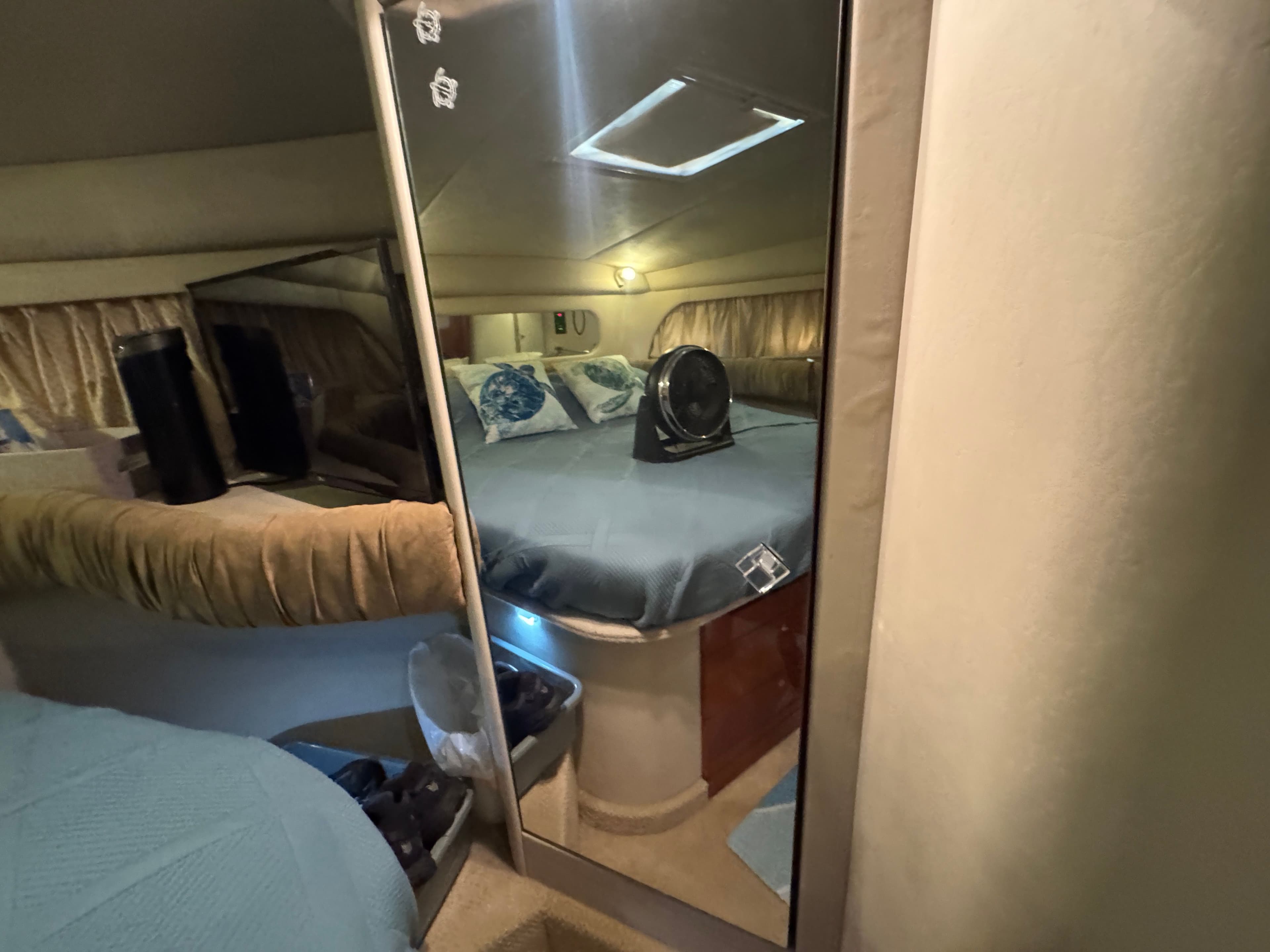 2001 Sea Ray 380 Aft Cabin - 74
