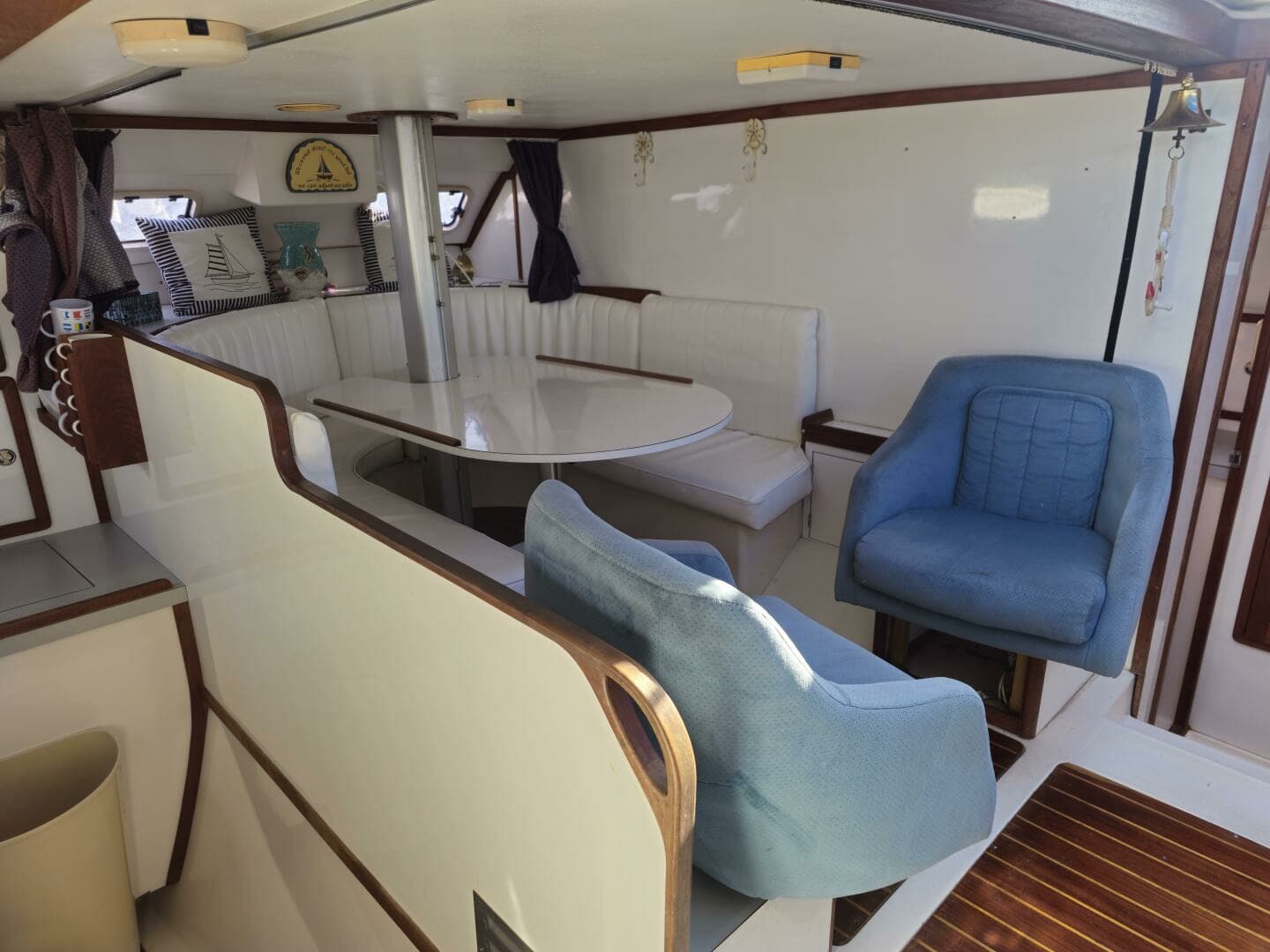 1992 Endeavour Catamaran 30 - Image 30
