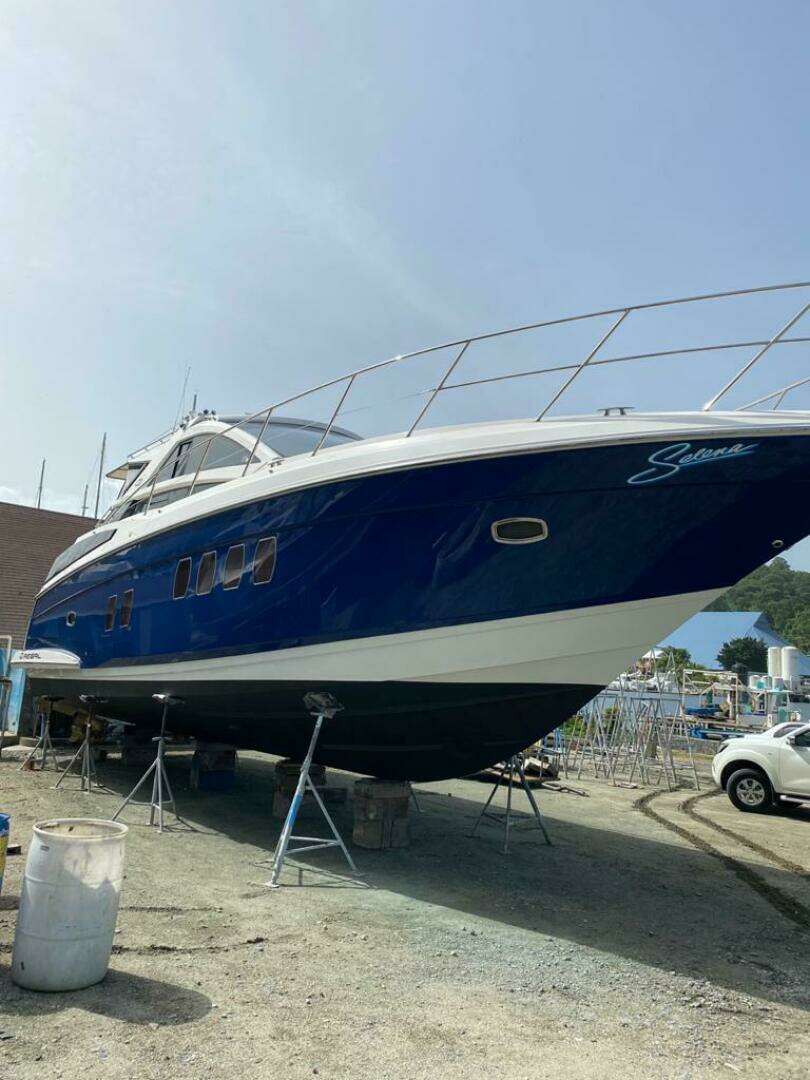 2009 Regal 5260 - Image 6