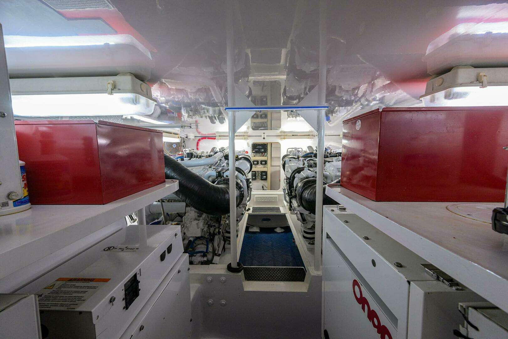 2001 Viking 61 Convertible - Image 24